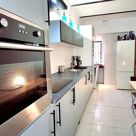 Bel Appartement 2 Chambres Au Calme Centre Arenes Nîmes