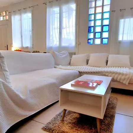 Appartamento Bel Appartement 2 Chambres Au Calme Centre Arenes